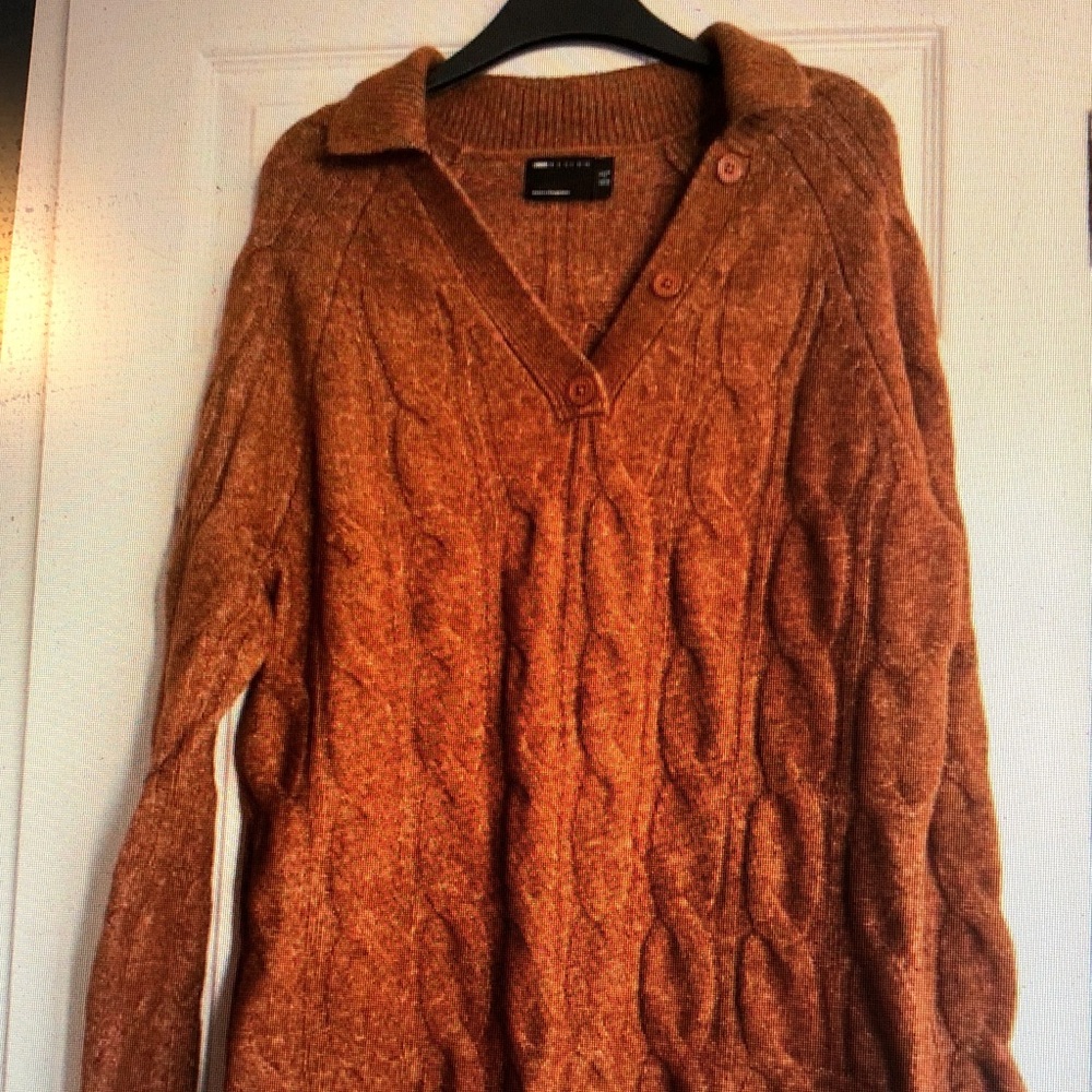 Cable Knit V-Neck Sweater - Brown